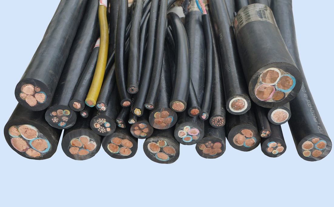 Câbles électriques commerciaux haute capacité pour réseaux de puissance et installations industrielles